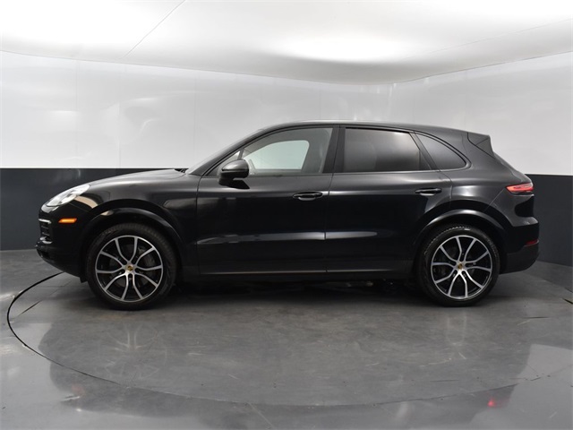 2021 Porsche Cayenne S photo 2