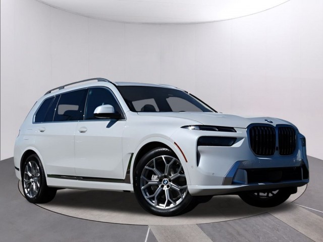 2025 BMW X7 xDrive40i