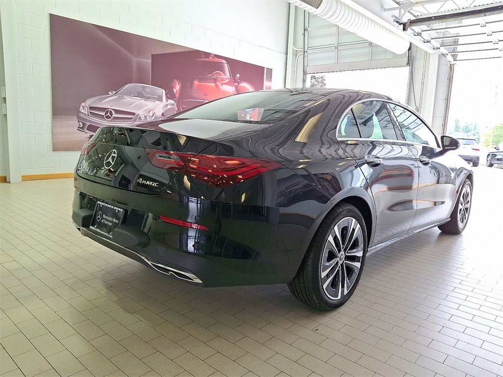 2025 Mercedes Benz CLA 250 4MATIC photo 4