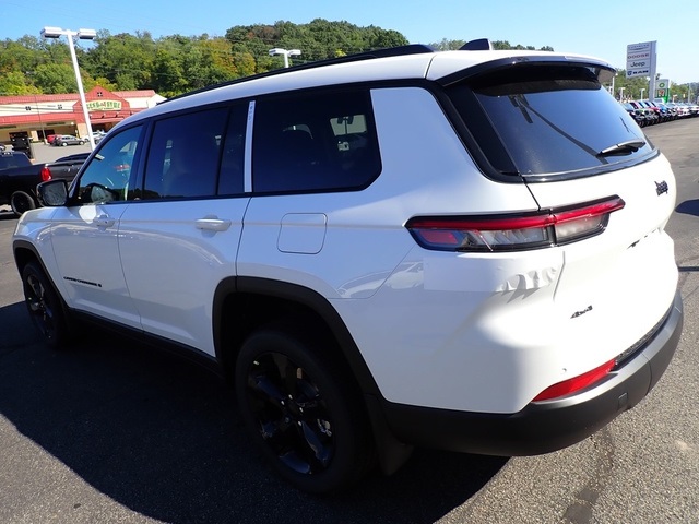 2025 Jeep Grand Cherokee Altitude X photo 3