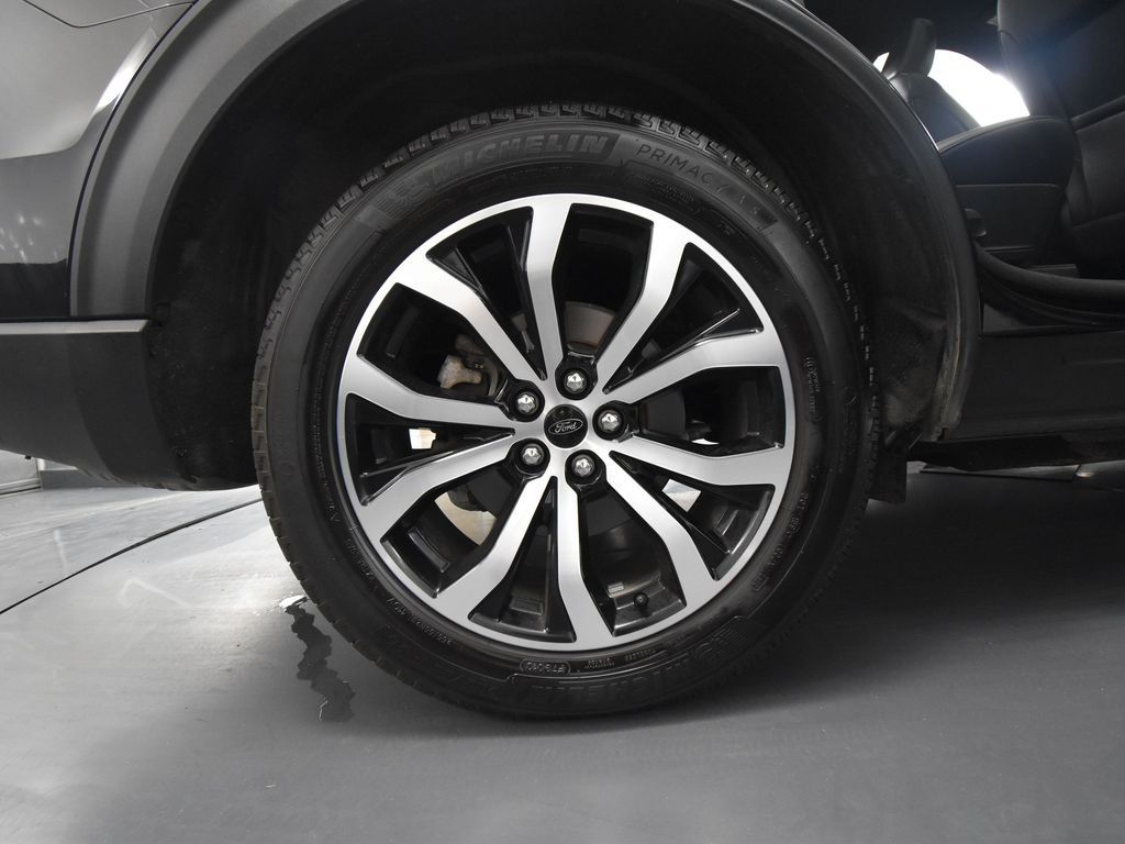 2024 Ford Explorer ST-Line photo 10