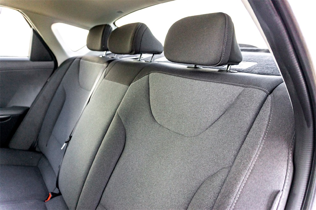 2025 Kia K4 LXS photo 23