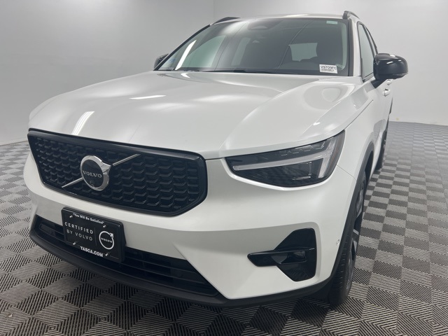 2025 Volvo XC40 Plus