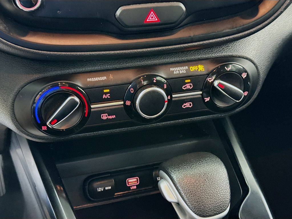2021 Kia Soul LX photo 15