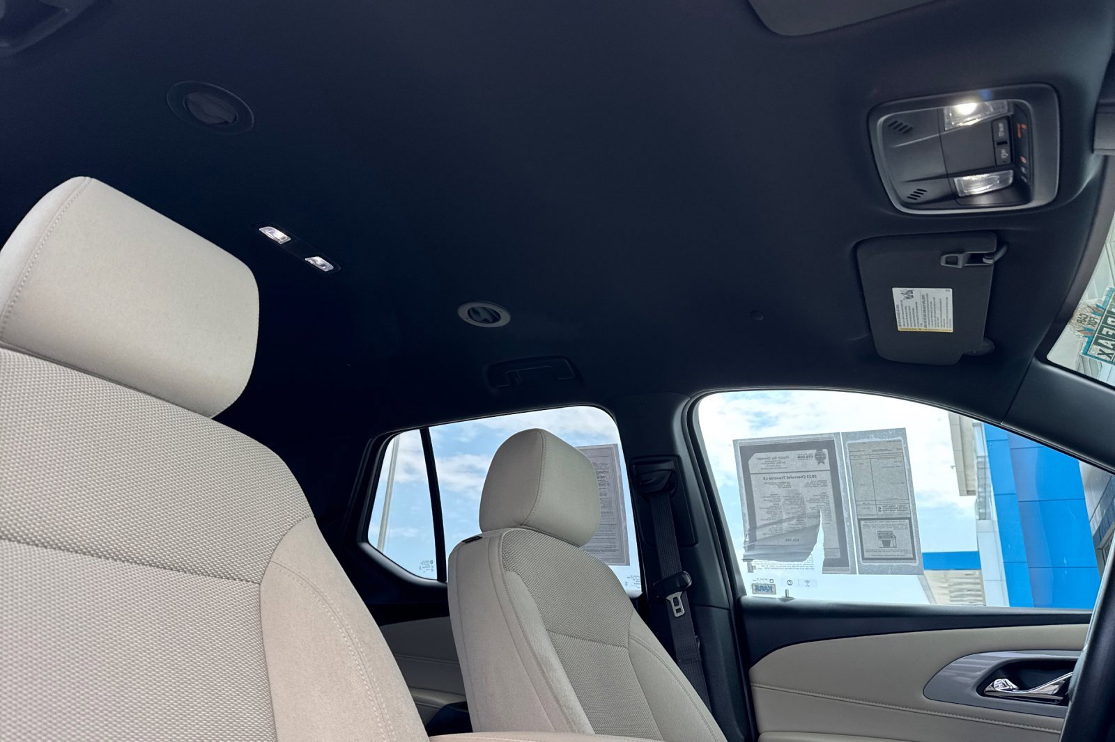 2023 Chevrolet Traverse LS photo 19