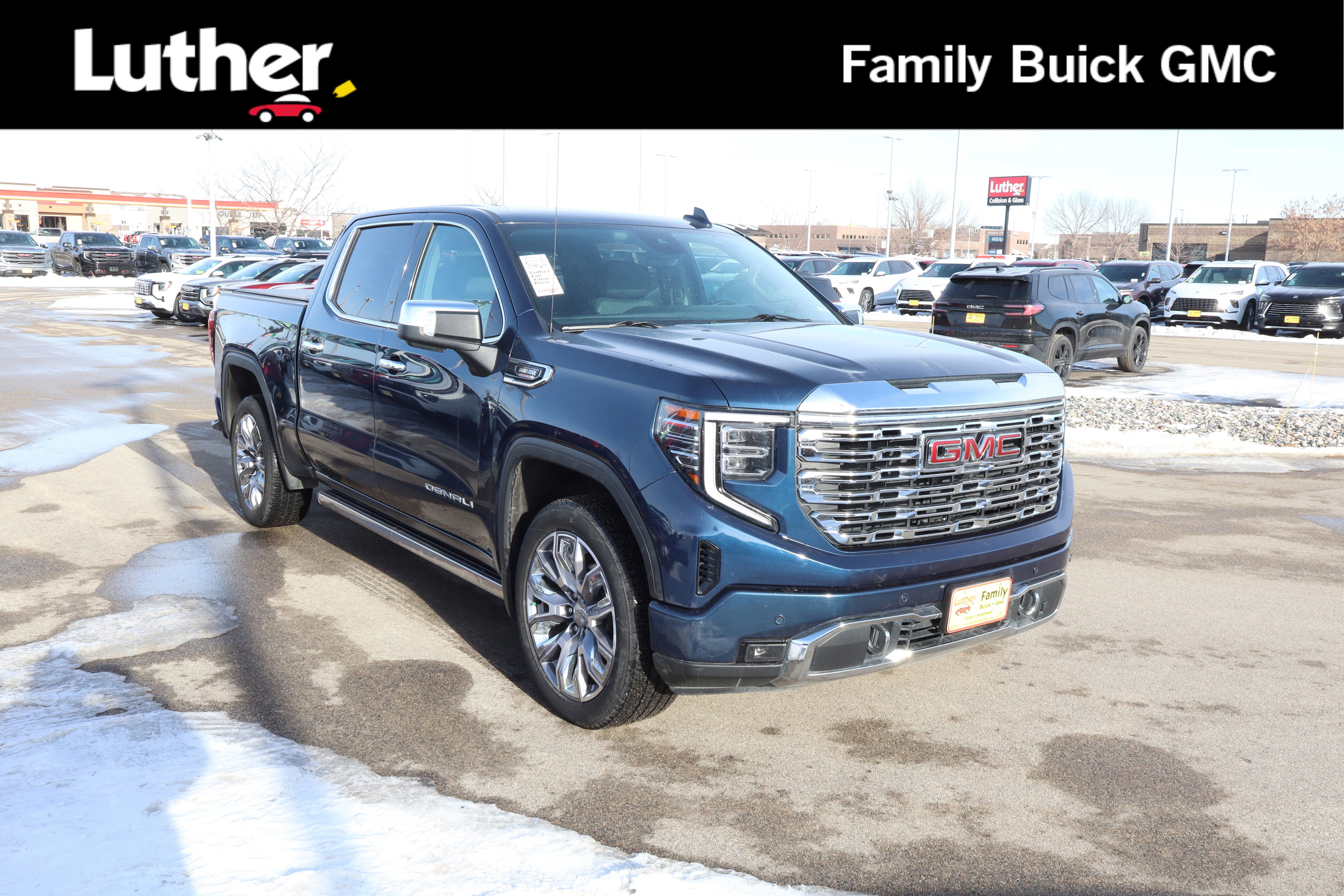 2022 GMC Sierra Denali's photo