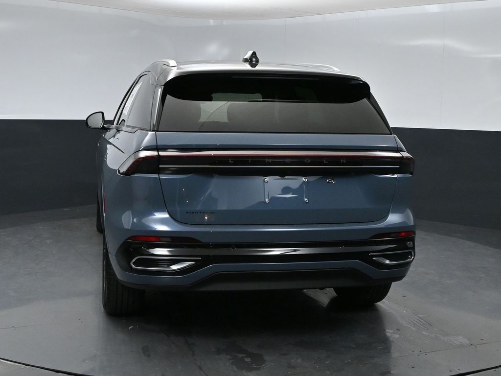 2026 Lincoln Nautilus Reserve photo 3