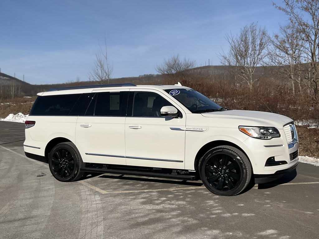 2024 Lincoln Navigator Reserve L's photo