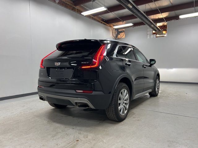 2023 Cadillac XT4 Premium Luxury photo 4