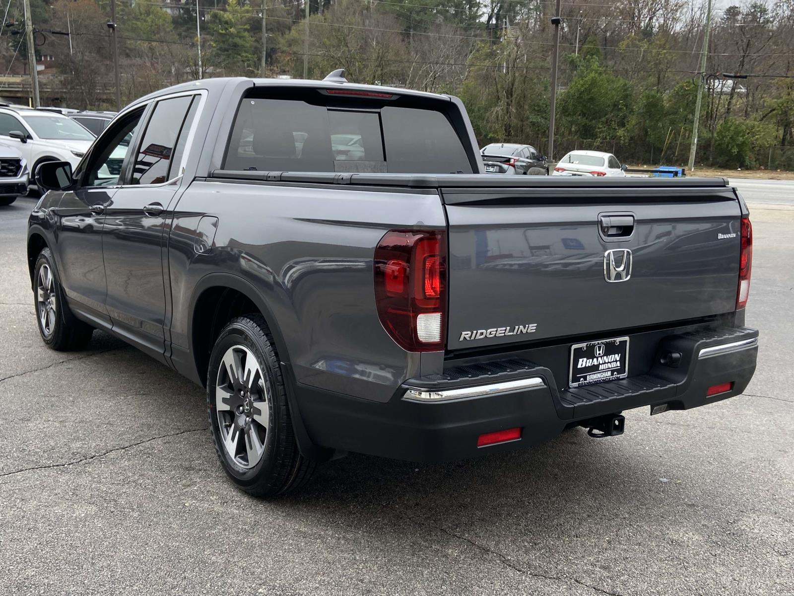 2019 Honda Ridgeline RTL-T photo 2