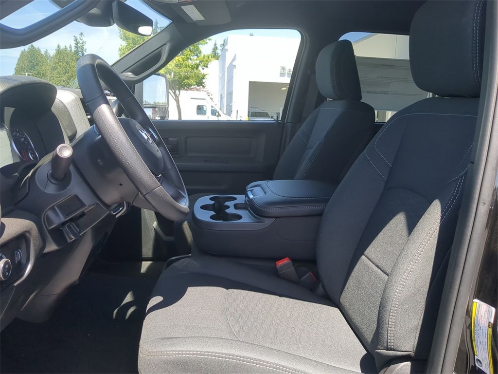 2025 Ram 3500 Tradesman photo 12