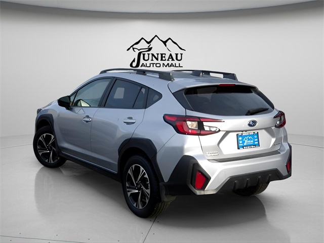 2025 Subaru Crosstrek Premium photo 2