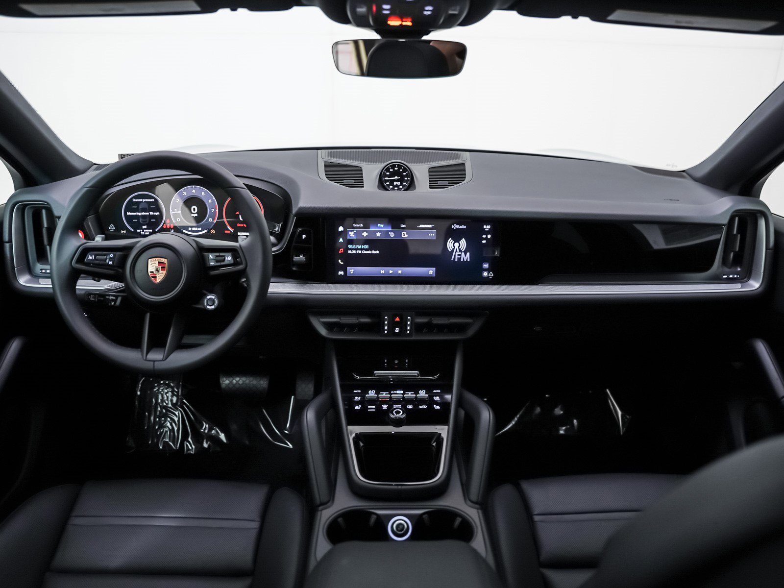 2025 Porsche Cayenne Coupe photo 15