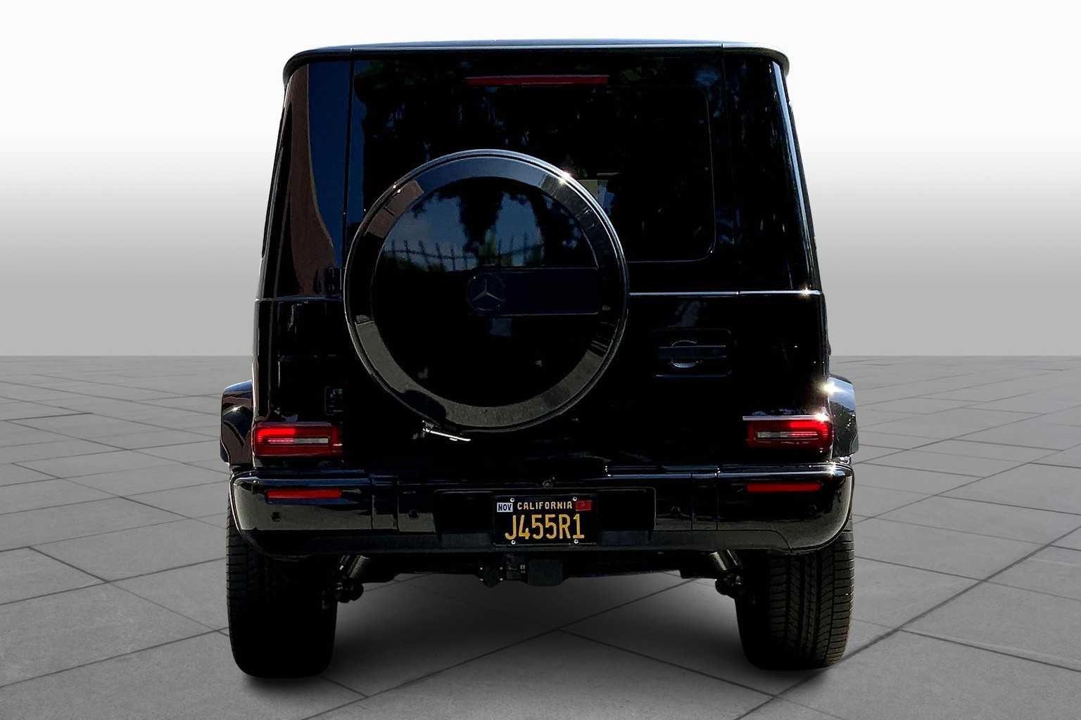 2025 Mercedes Benz G AMG 63 photo 3
