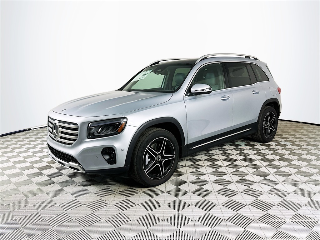 2026 Mercedes Benz GLB 250 photo 3