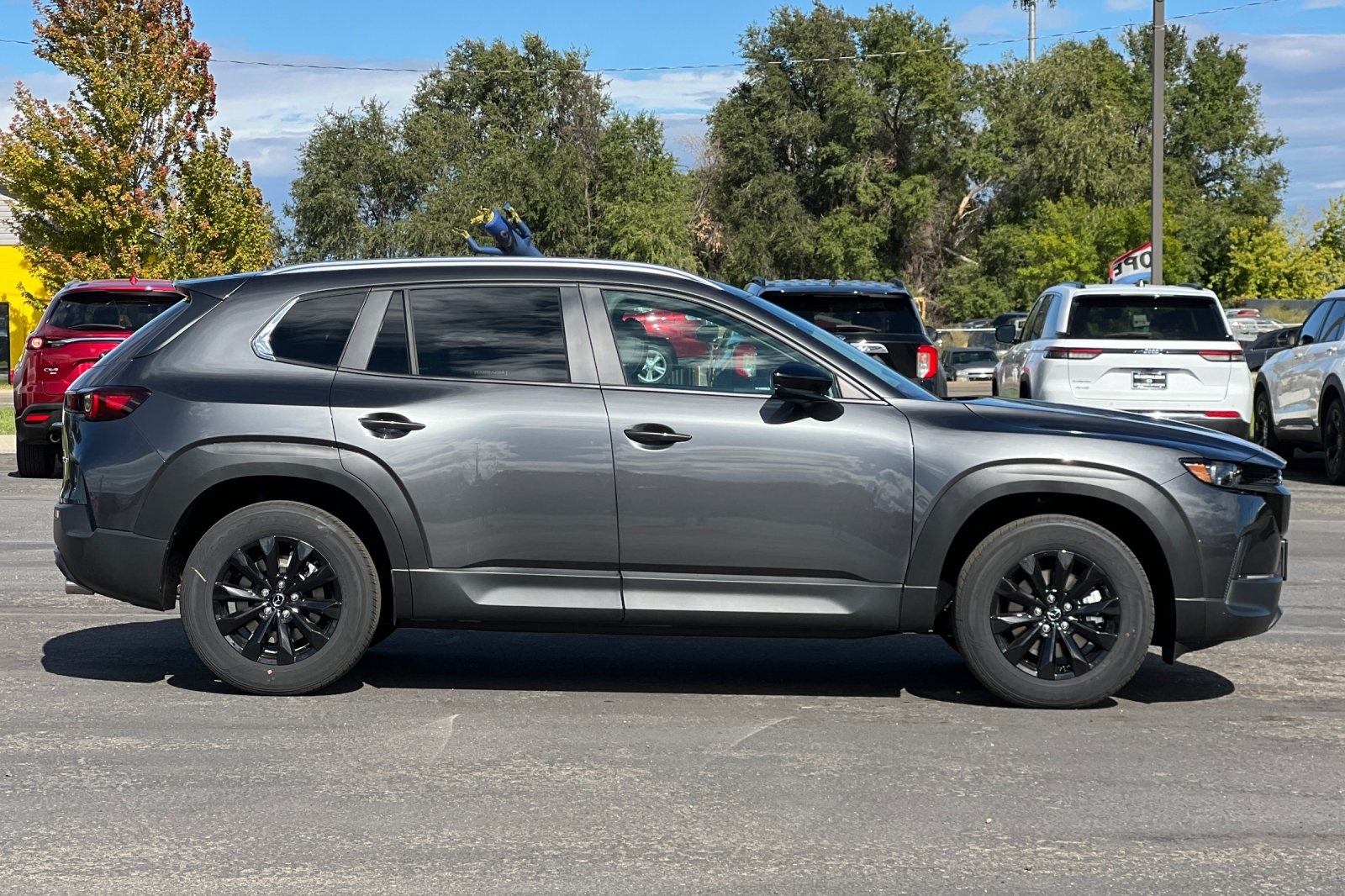 2025 Mazda CX-50 2.5 Select photo 2