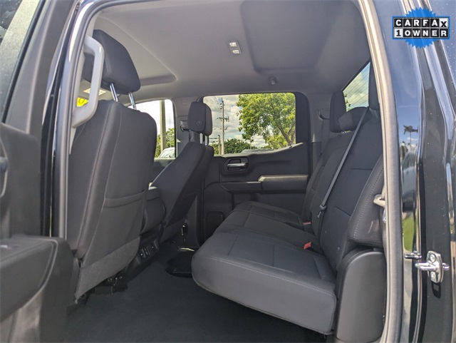 2025 Chevrolet Silverado 1500 Custom photo 3