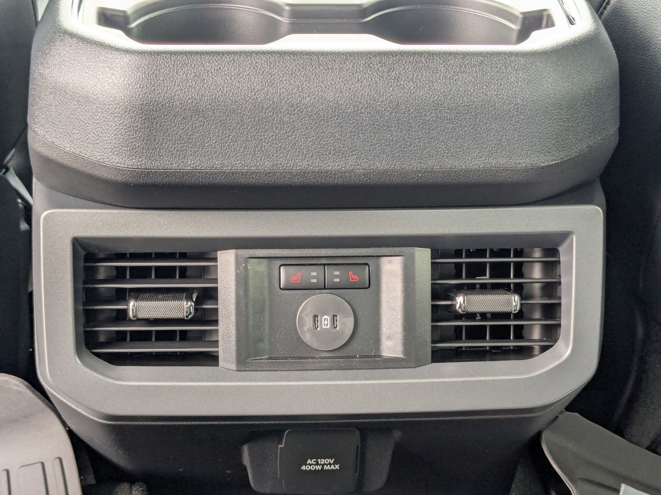 2025 Ford F-350 Lariat photo 29
