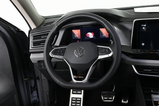 2025 Volkswagen Atlas Peak Edition SE photo 6