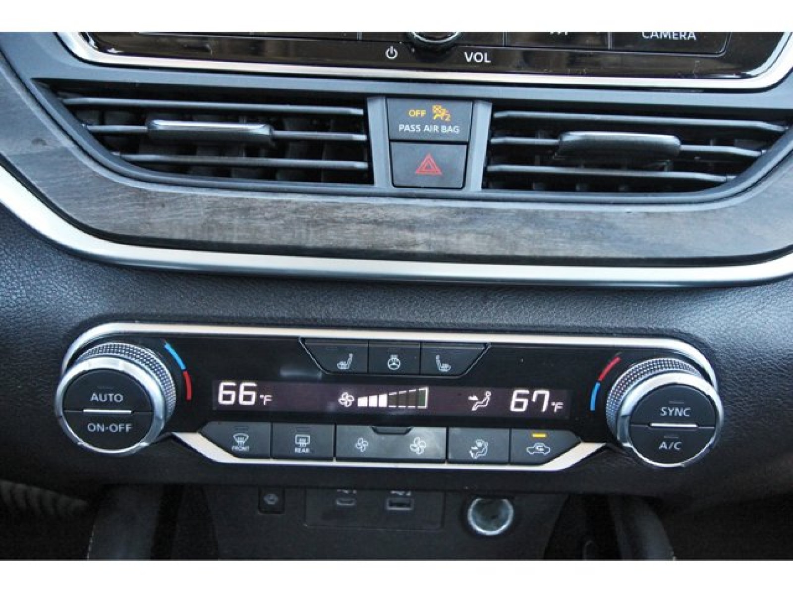 2023 Nissan Altima 2.5 SL  at Robbins Nissan