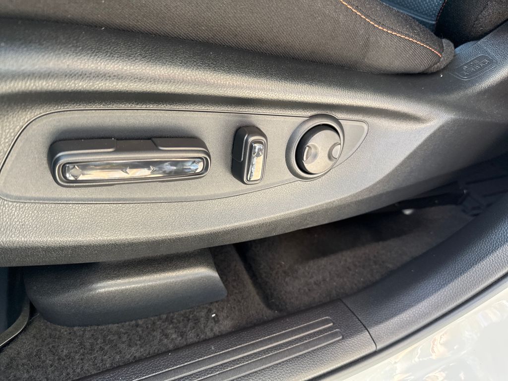 2025 Honda CR-V Hybrid Sport photo 4