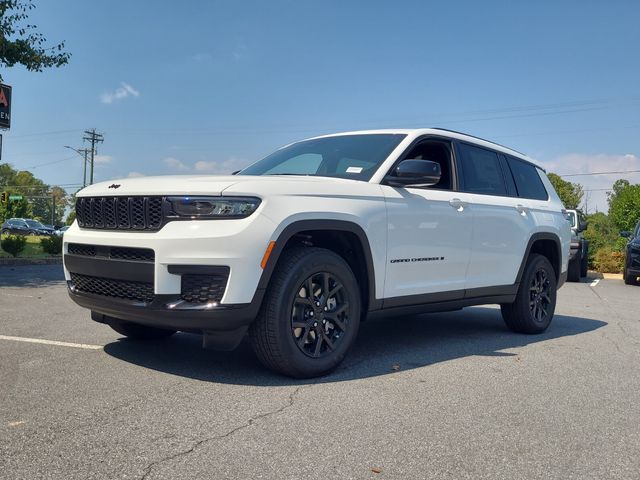 2025 Jeep Grand Cherokee Altitude X photo 4