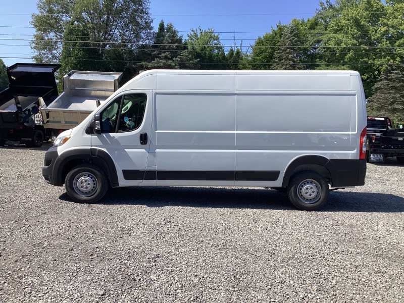 2024 Ram ProMaster 2500 photo 4