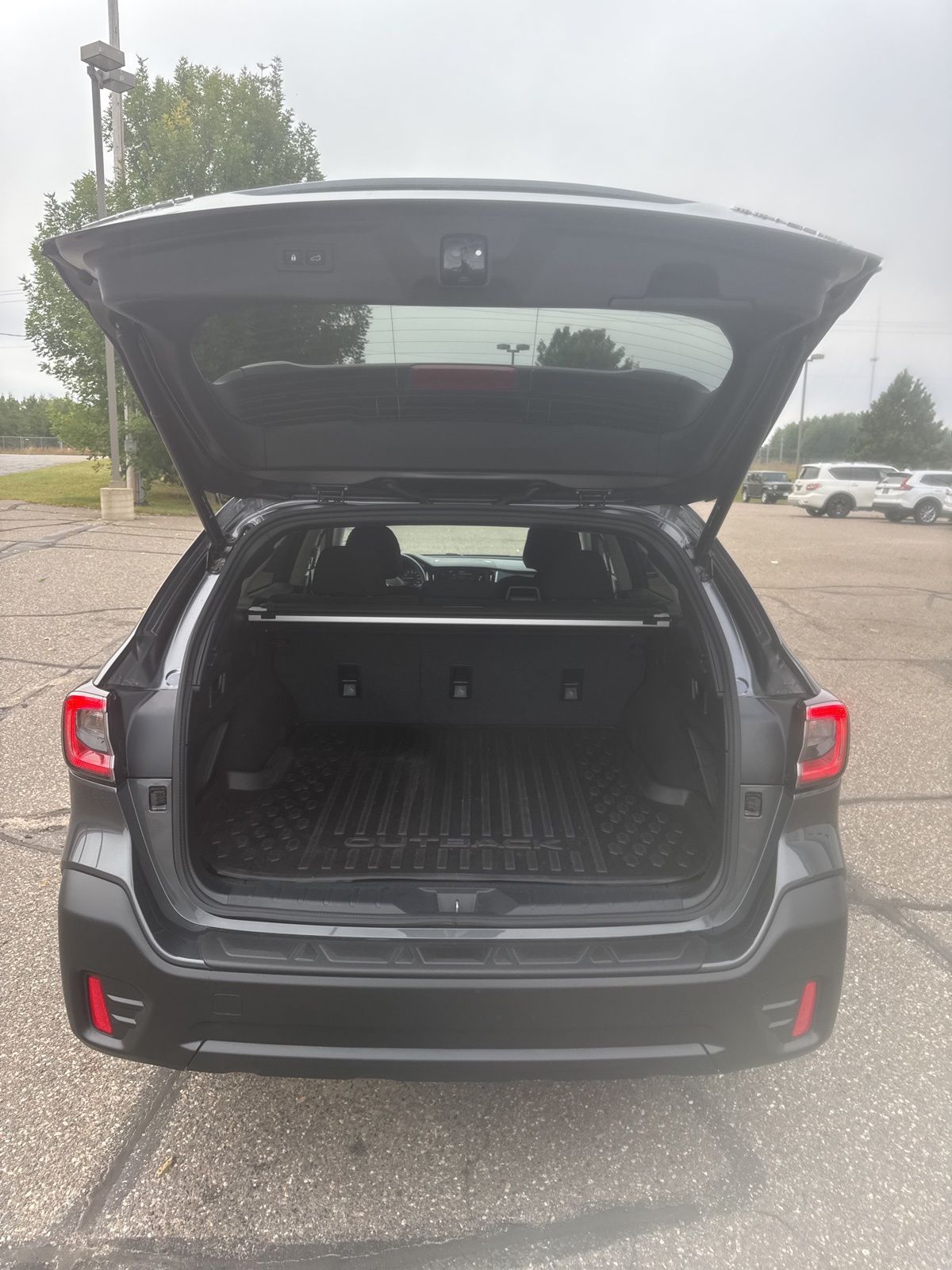 2022 Subaru Outback Premium photo 7