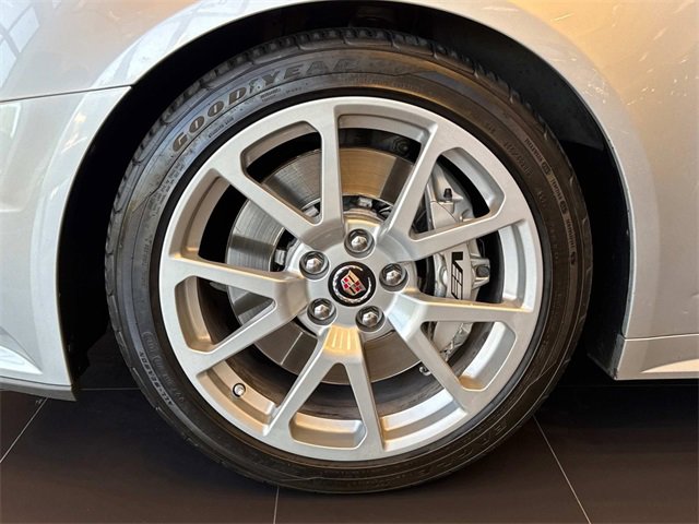 2011 Cadillac CTS V Base photo 8