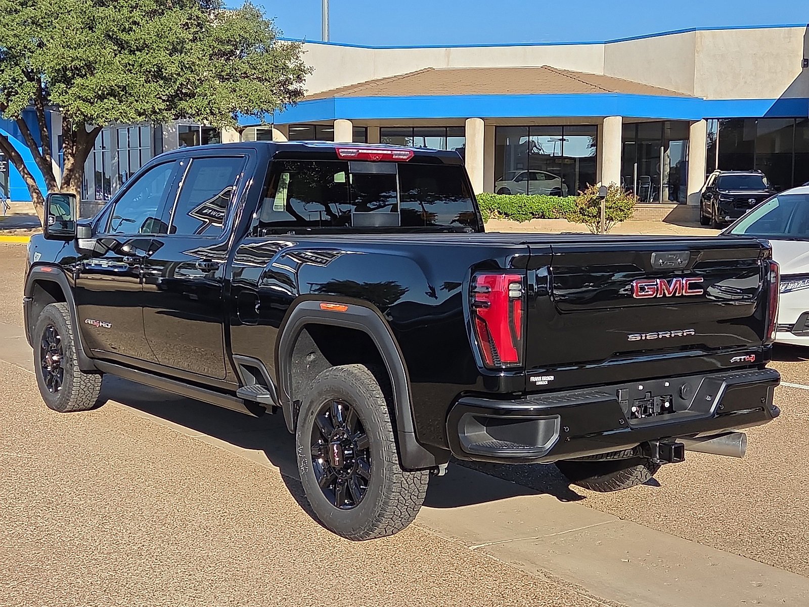 2025 Gmc Sierra 2500 HD AT4 photo 3