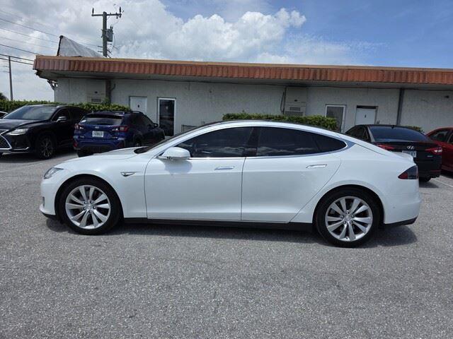 2016 Tesla Model S 90D photo 3