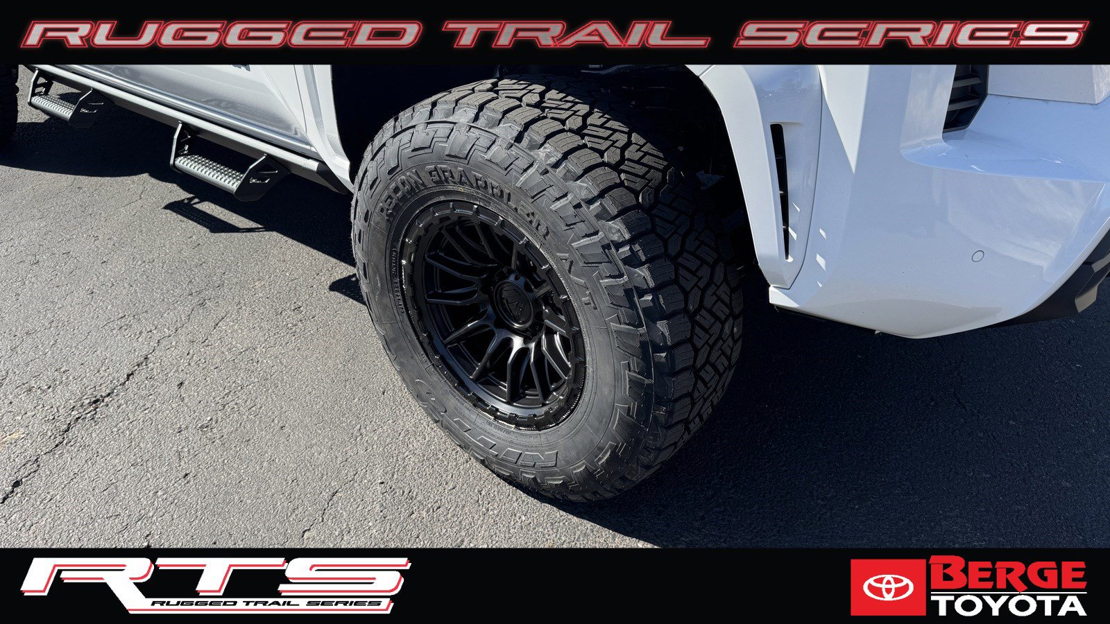 2025 Toyota Tacoma SR5 Double Cab photo 7