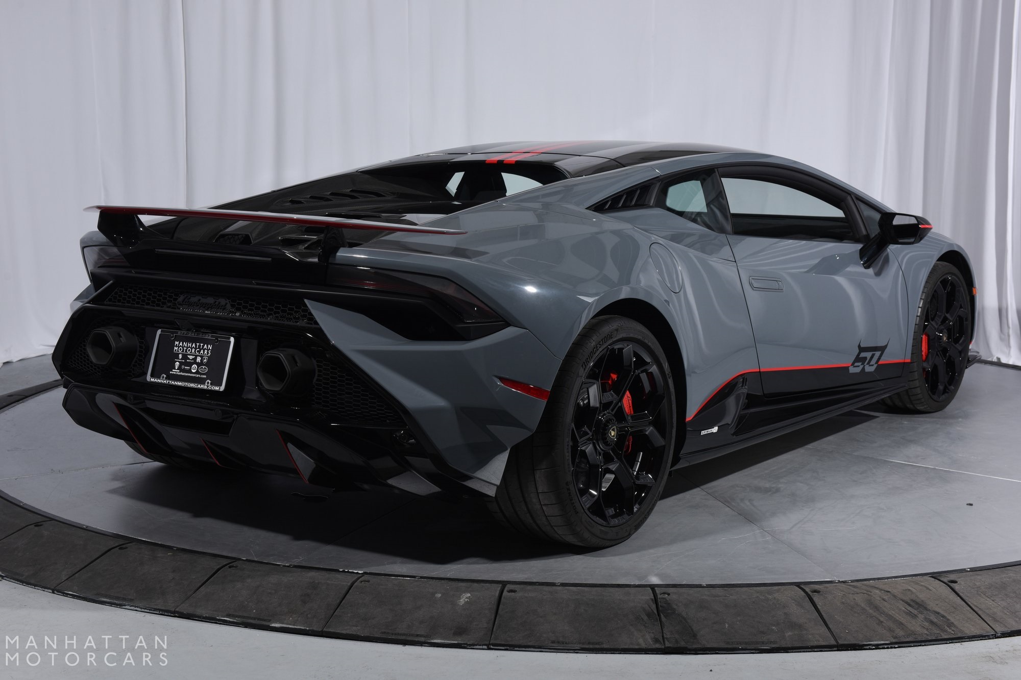 2023 Lamborghini Huracan Tecnica photo 5