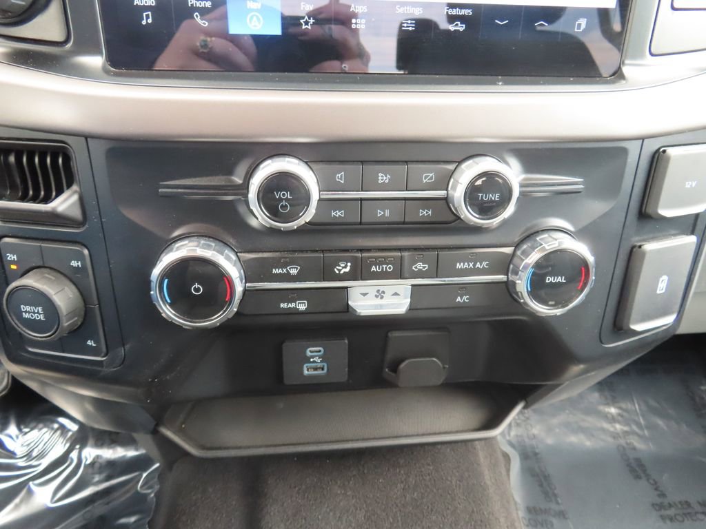 2024 Ford F-150 XLT photo 8