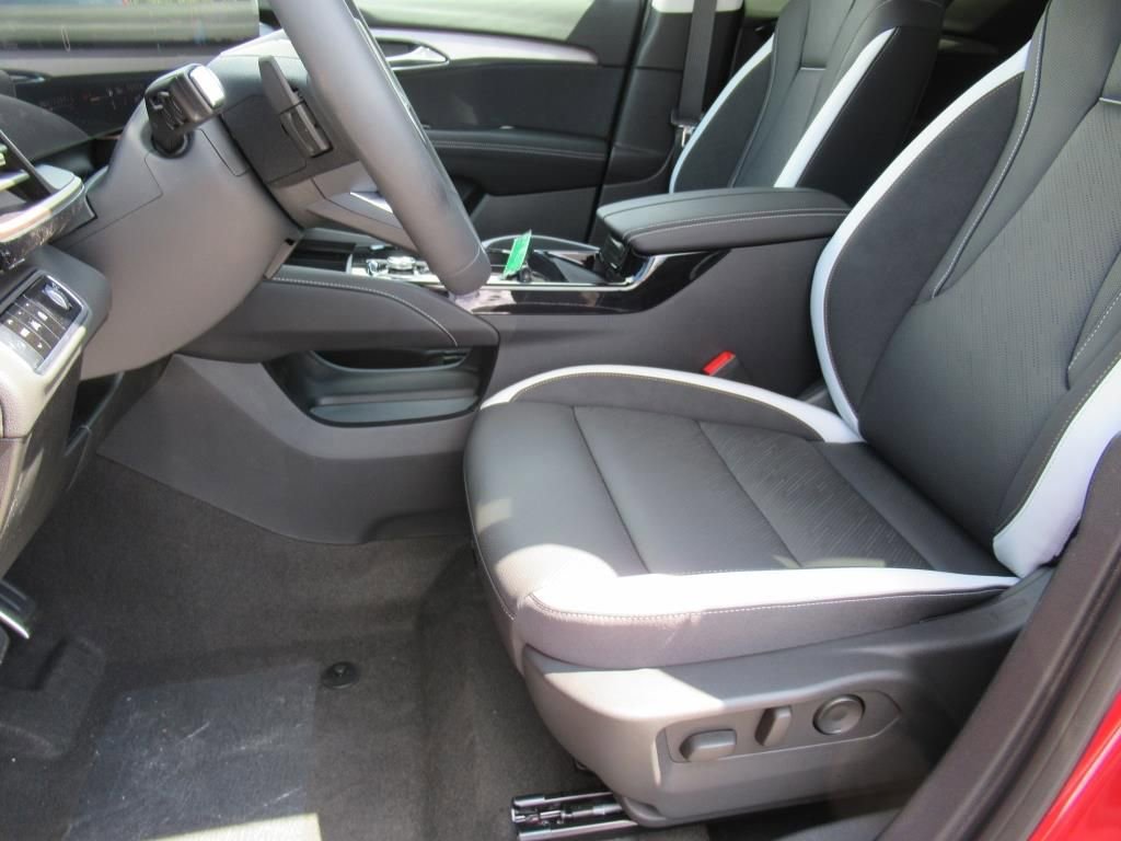 2025 Buick Envision Sport Touring photo 10