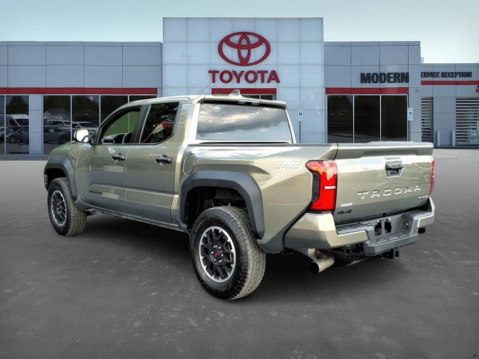 2024 Toyota Tacoma TRD photo 7
