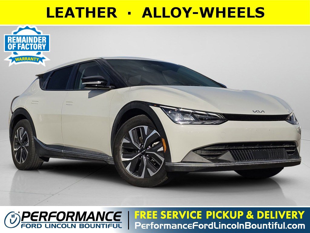 2024 Kia EV6 Light L/R's photo