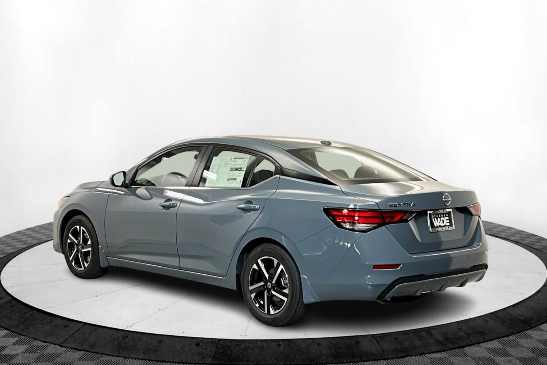 2025 Nissan Sentra SV photo 3