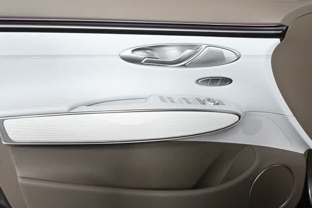 2026 Genesis GV70 2.5T Advanced photo 16