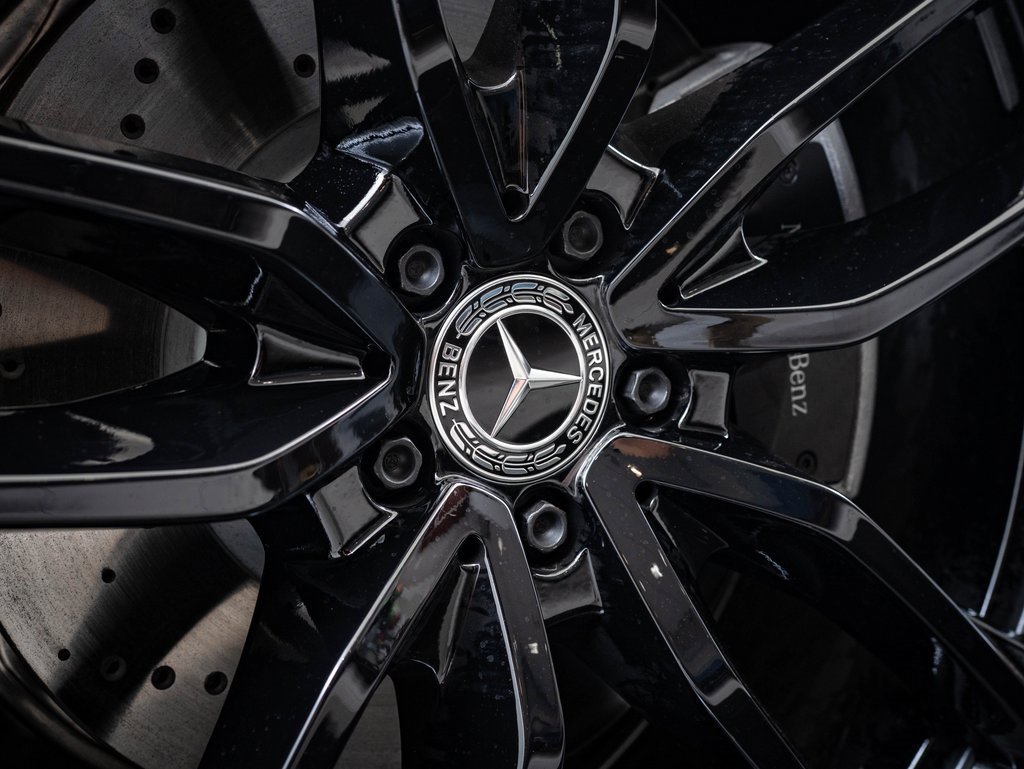 2026 Mercedes Benz GLS 580 4MATIC photo 4