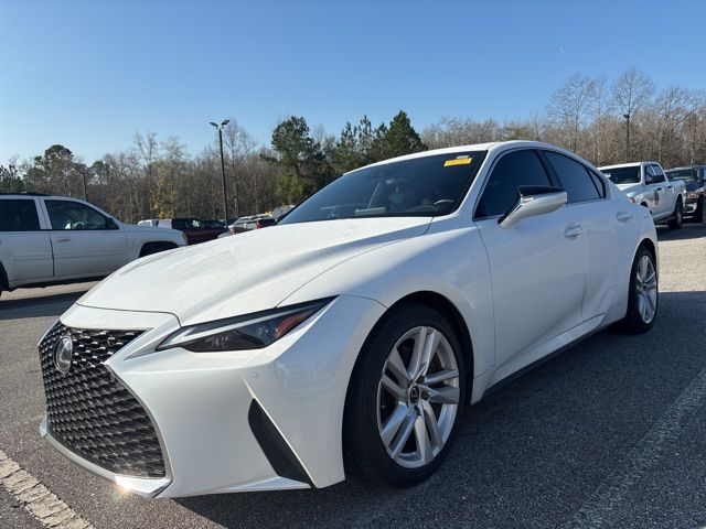 2023 Lexus IS 300's photo