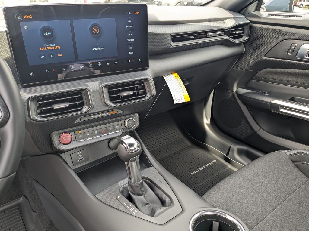 2025 Ford Mustang GT photo 16