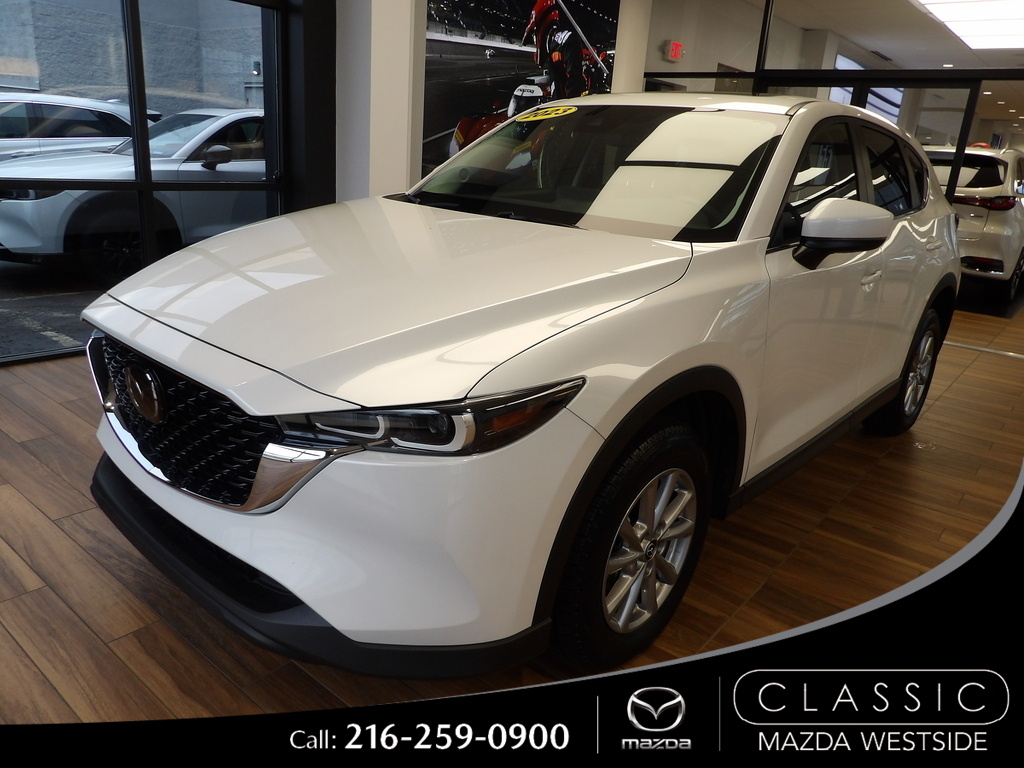 2023 Mazda CX-5 S Preferred package's photo
