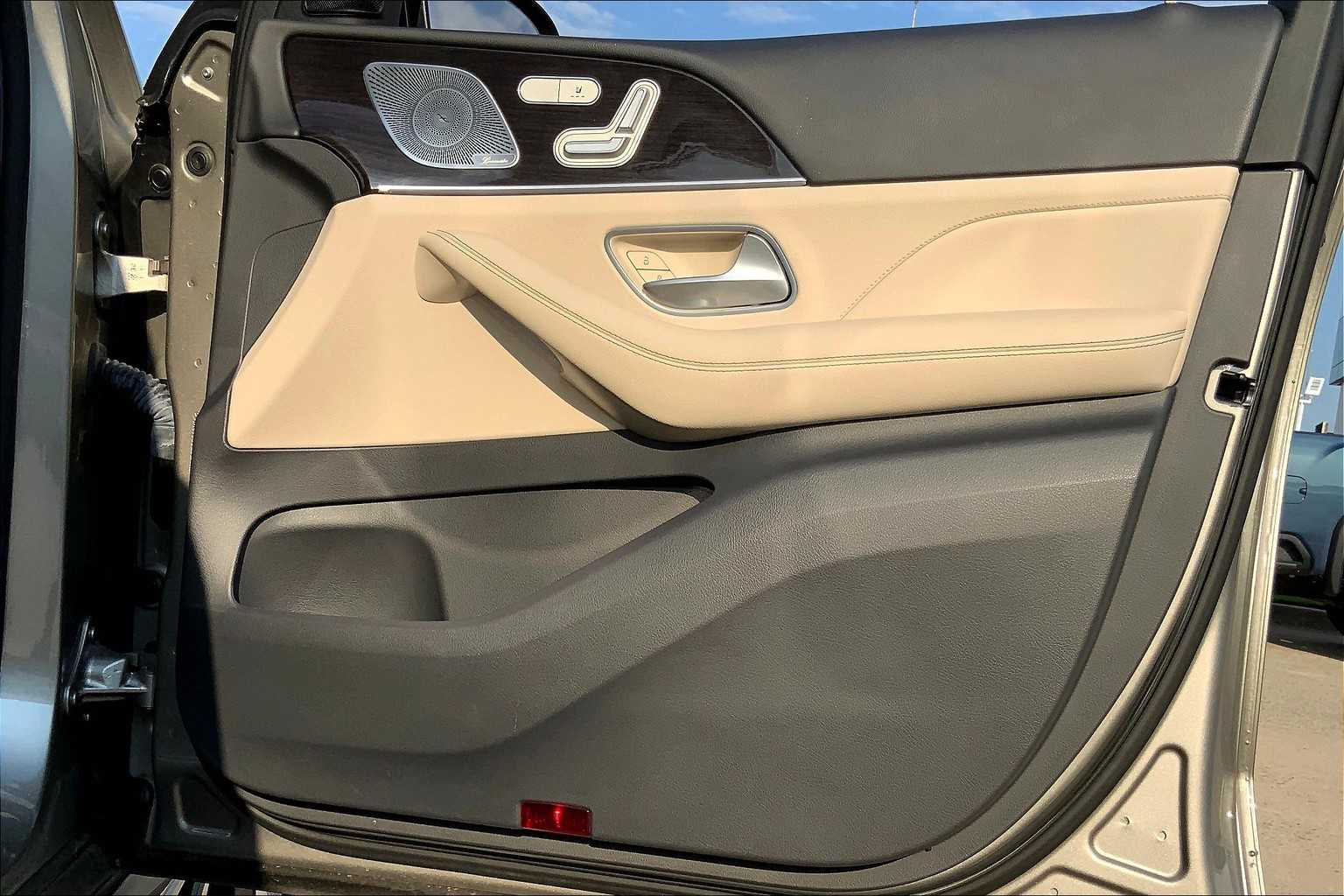 2020 Mercedes Benz GLE 350 4MATIC photo 20