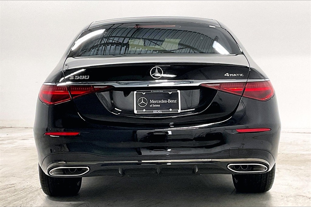 2025 Mercedes Benz S 580 4MATIC photo 4