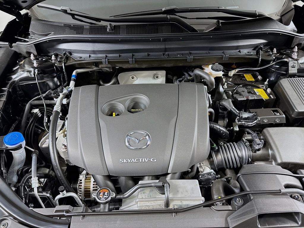 2025 Mazda CX-5 2.5 Select photo 28