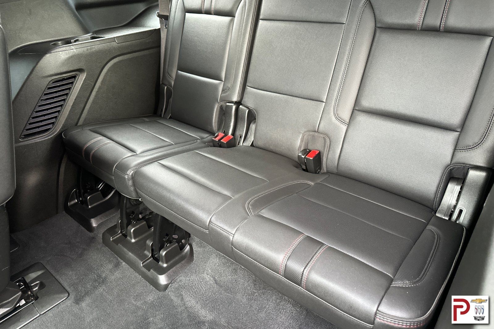 2021 Chevrolet Tahoe RST photo 18