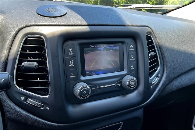 2018 Jeep Compass Latitude photo 14