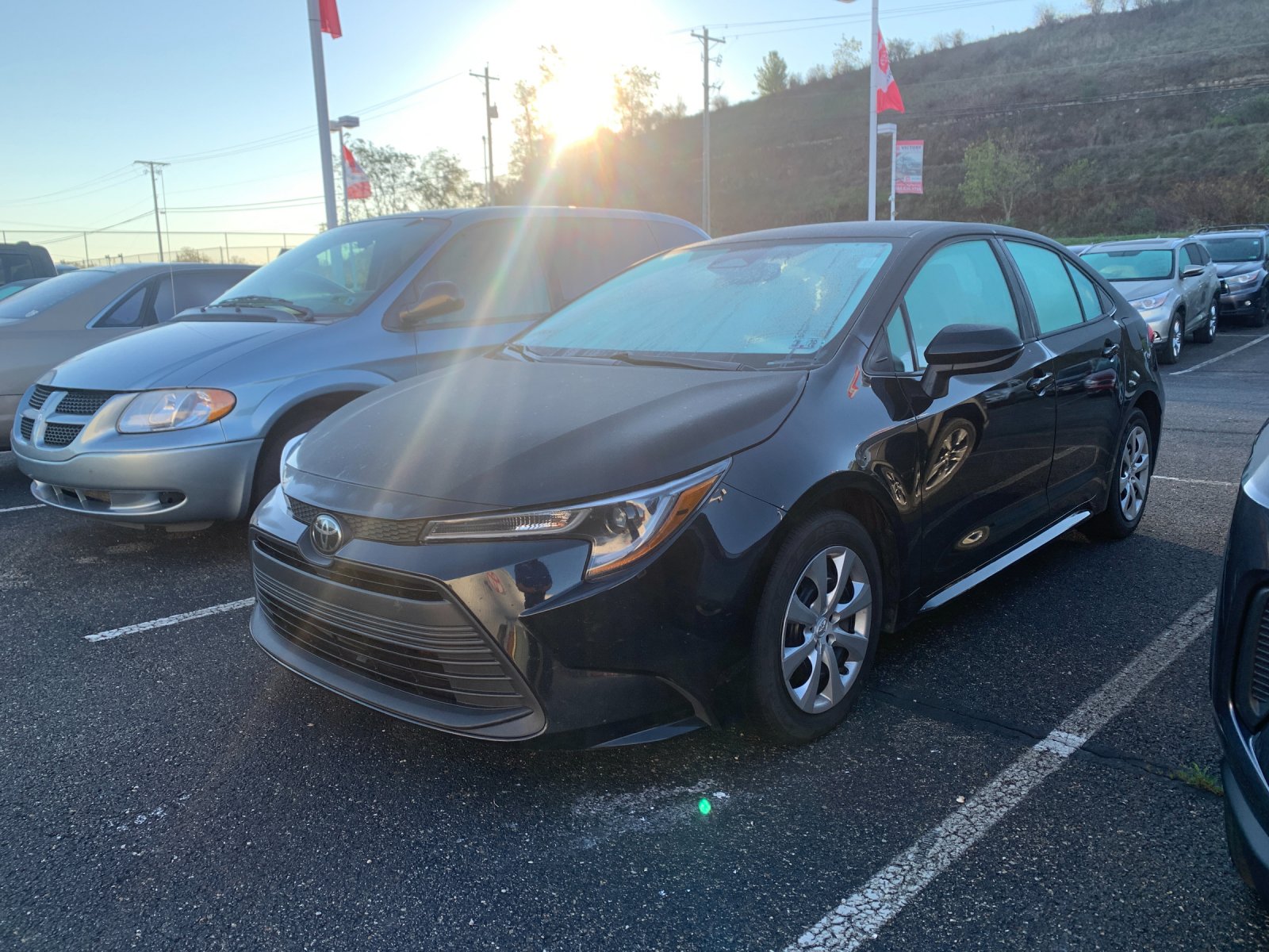 2023 Toyota Corolla LE photo 4