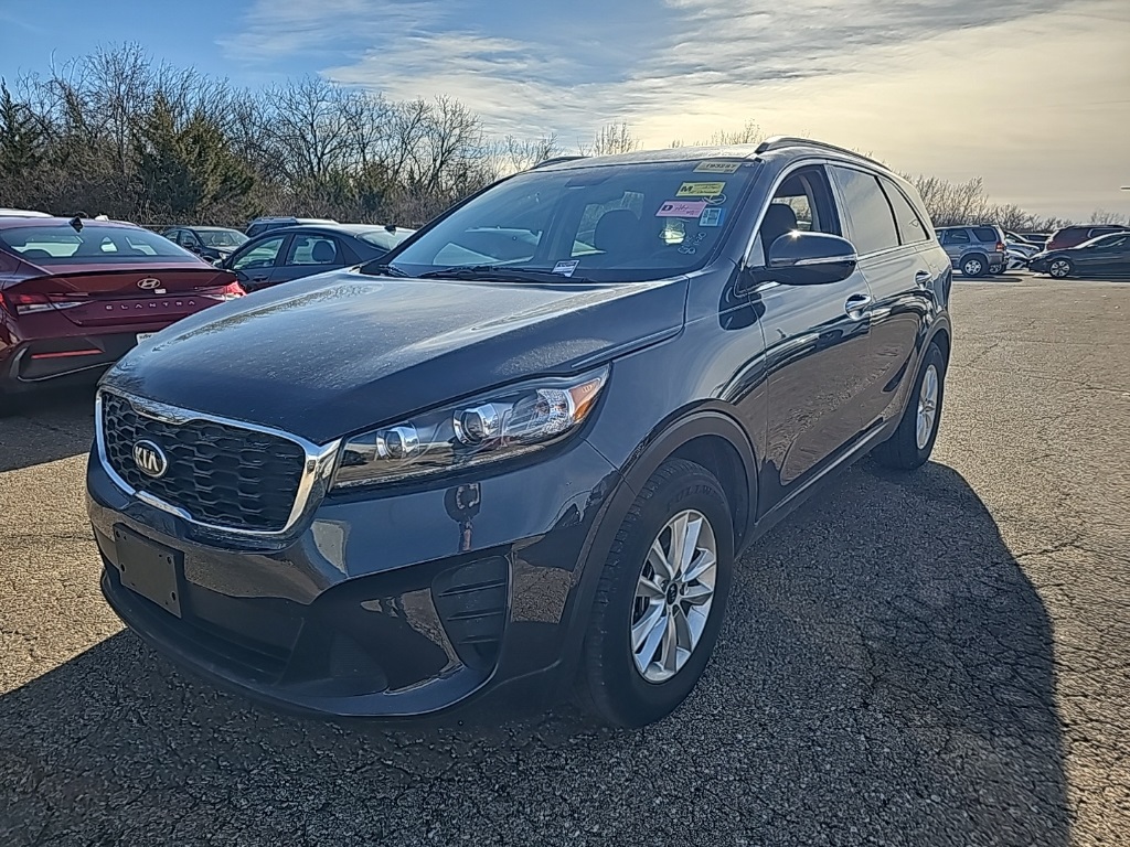 2019 Kia Sorento LX's photo